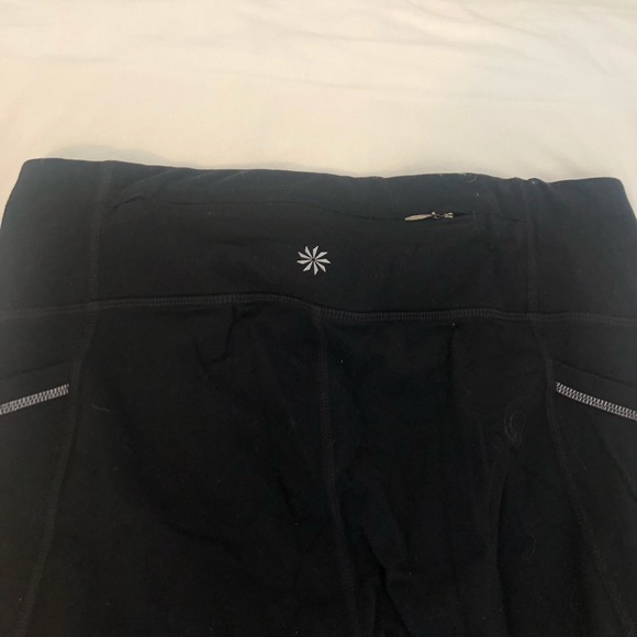 ATHLETA black crop running leggings sz M. GUC - Picture 5 of 6